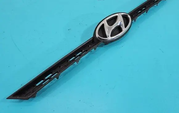 Hyundai i20 (GB IB) Front bumper upper radiator grill 86351-C8000 IMPRK1504690