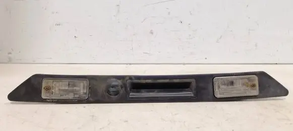 Audi A6 S6 C6 4F Number plate light 8e0827574