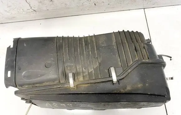 Mercedes-Benz C W203 Air filter box a6460901201