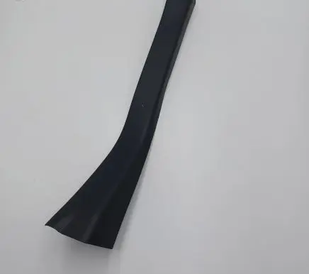 Nissan Leaf II (ZE1) Rear sill trim cover 769B73NLOA