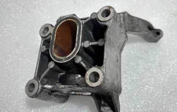 Audi A6 S6 C7 4G A/C compressor mount bracket 059145169BL
