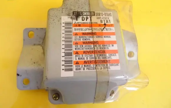 Suzuki Jimny Airbag control unit/module 38910-81A40 3891081A40