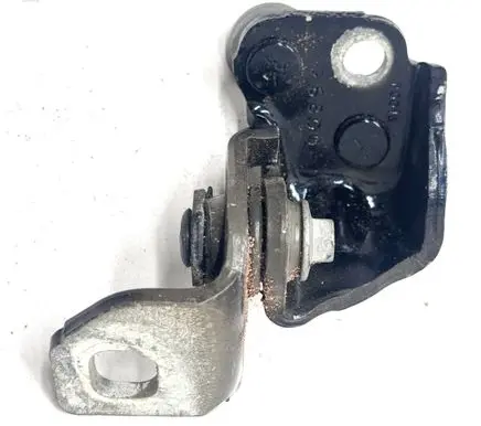 Ford Fusion II Front door upper hinge P001A