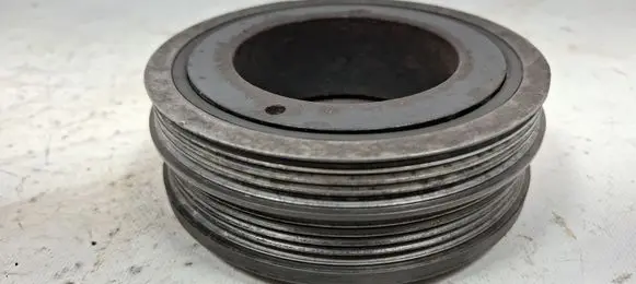 Audi A6 S6 C5 4B Crankshaft pulley 028105253D 028305243 KF350400