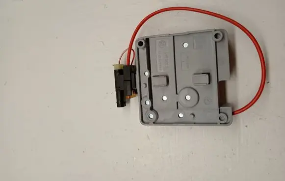 BMW X5 F15 Battery relay fuse 9338545
