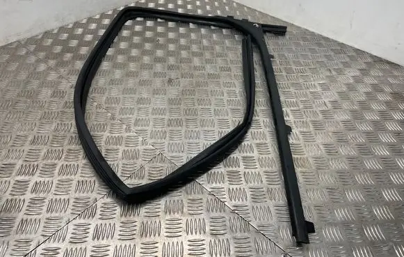 Citroen Jumpy Front door rubber seal 