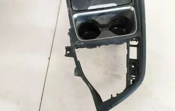 BMW 3 F30 F35 F31 Cup holder 105048744 82197