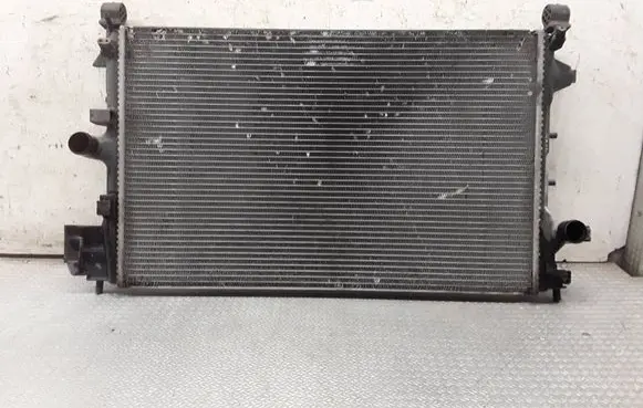 Cadillac BLS Coolant radiator 13196477