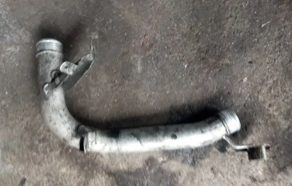 Volvo XC60 Intercooler hose/pipe 31370288
