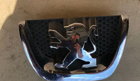 Peugeot 207 CC Manufacturer badge logo/emblem 96864156
