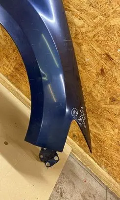Ford Mondeo MK IV Fender