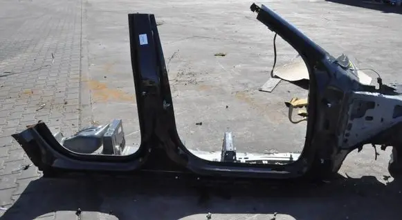Volvo XC90 Side car body part 