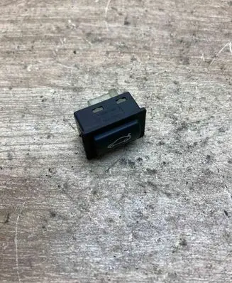 BMW 5 F10 F11 Tailgate opening switch 6921846