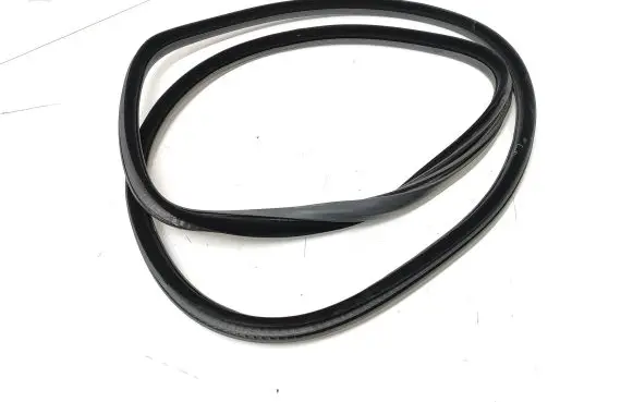 Peugeot 508 RXH Rear door rubber seal (on body) 