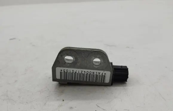 Nissan X-Trail T30 Airbag deployment crash/impact sensor Facn0042170103