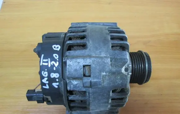 Renault Laguna II Generator/alternator 8200112065 2542573C
