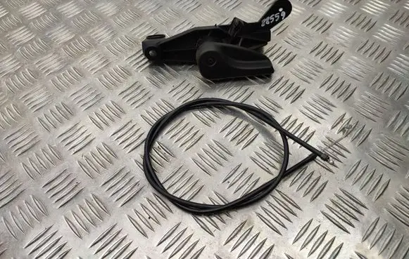 BMW X6 E71 Engine bonnet (hood) release handle 7148521 7184452