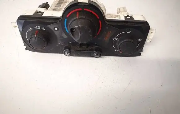 Renault Megane II Climate control unit F666445V