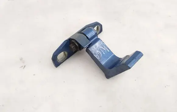 Volvo S60 Rear door lower hinge 31218518
