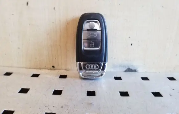 Audi A5 Sportback 8TA Ignition key/card 8K0959754H