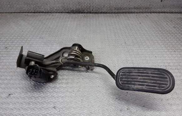 Toyota Avensis Verso Accelerator throttle pedal 8928147010