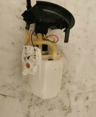 Peugeot 2008 II In-tank fuel pump 28547108 28366498