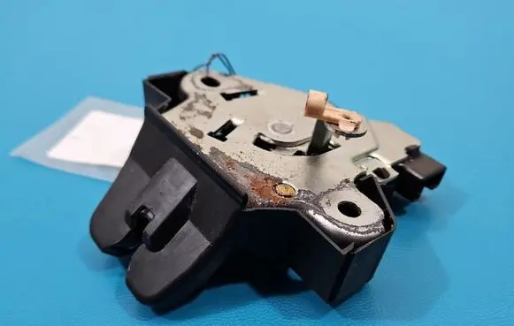 Toyota Corolla E140 E150 Tailgate/trunk/boot lock/catch/latch IMPRK1533989