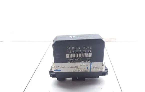 Mercedes-Benz E W210 Door control unit/module 2108207826 356828