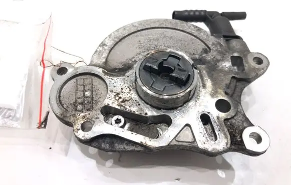 Skoda Roomster (5J) Vacuum pump 03L145207