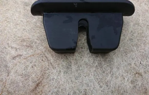 Jaguar XF X250 Tailgate/boot lid lock trim 8X23R46420AB