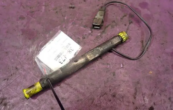 Mercedes-Benz Sprinter W901 W902 W903 W904 Fuel injector 