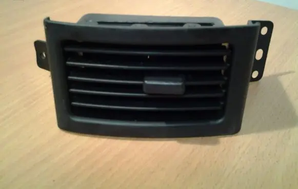 Jeep Cherokee Dashboard side air vent grill/cover trim 5GZ151AZAB 1K9AB1L8AB