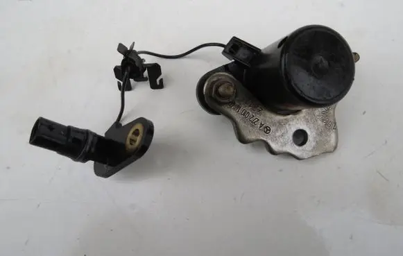 Mercedes-Benz CLS C218 AMG Oil pressure sensor A2720101440 2212