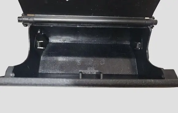 Volkswagen Touran I Car ashtray