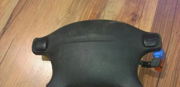 Mazda Xedos 9 Steering wheel airbag