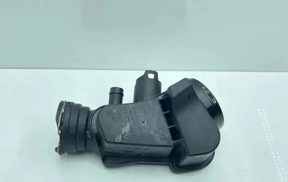 Intake resonator