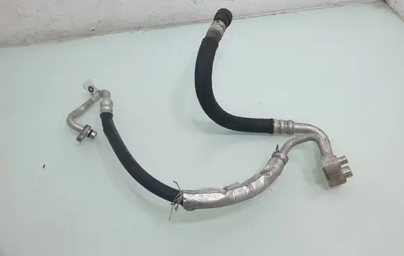 Air conditioning (A/C) pipe/hose