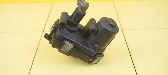 Alfa Romeo Giulietta Other engine bay part 940A4000