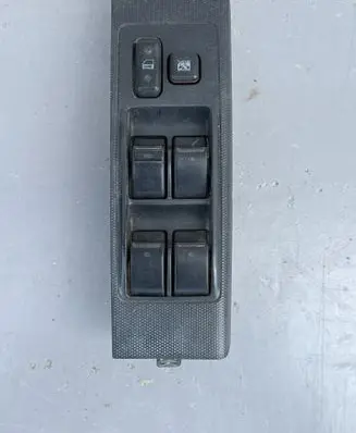 Toyota Corolla Verso AR10 Electric window control switch 37073C171A05 848200F030
