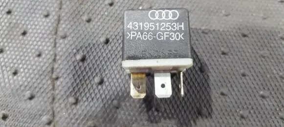 Volkswagen PASSAT B5 Other relay 431951253H