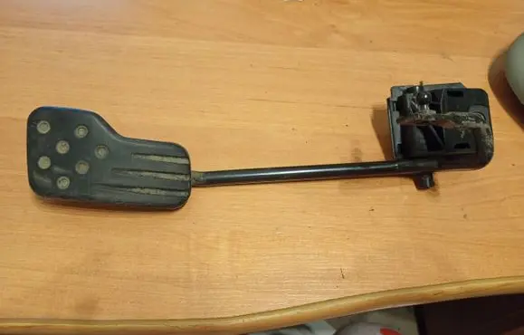 Renault Clio II Accelerator throttle pedal 770041789