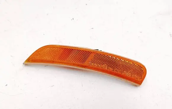 Chrysler Pacifica Front reflector 68229422AA