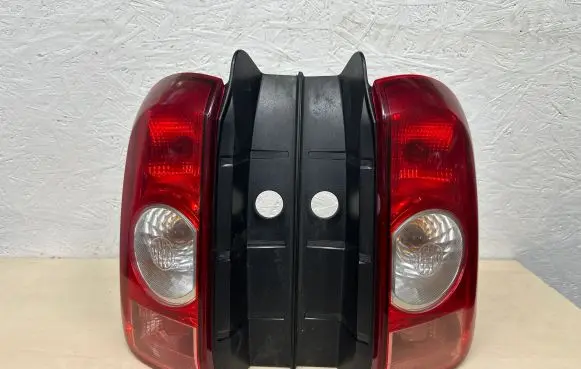 Dacia Duster Rear/tail lights set 265553627R 265500033R