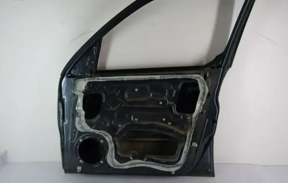 SsangYong Rexton Front door
