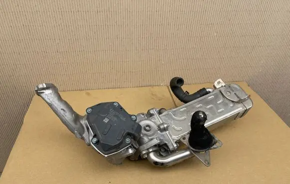 Mercedes-Benz GLK (X204) EGR valve cooler A6511400460 A6511420067 A6511400275