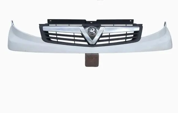 Opel Vivaro Front bumper upper radiator grill 623100248R