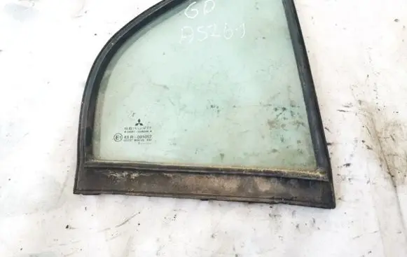 Mitsubishi Carisma Rear vent window glass 