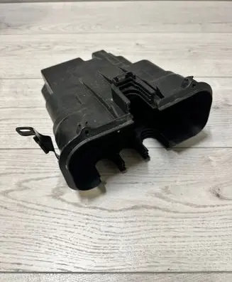 BMW 5 F10 F11 Engine control unit holder 8507703 7575016