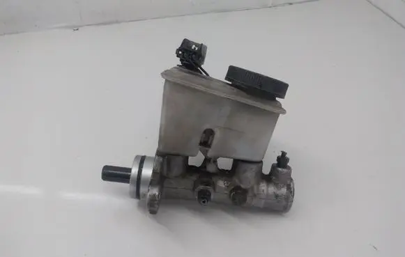 Mazda 323 F Master brake cylinder 8J3K