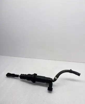 Clutch slave cylinder